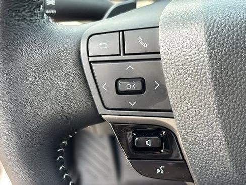 New 2026 Toyota Camry SE w/ Convenience Package FWD image 17
