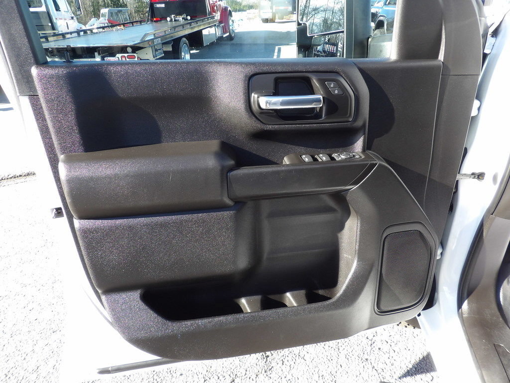 Used 2021 GMC Sierra 3500 4x4 Crew Cab w/ Convenience Package image 27