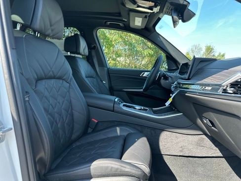 New 2026 BMW X5 xDrive40i w/ M Sport Package image 25