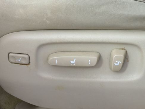 Used 2014 Lexus LX 570 4WD image 16