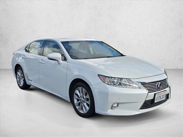Used 2013 Lexus ES 300h w/ Luxury Pkg FWD image 3