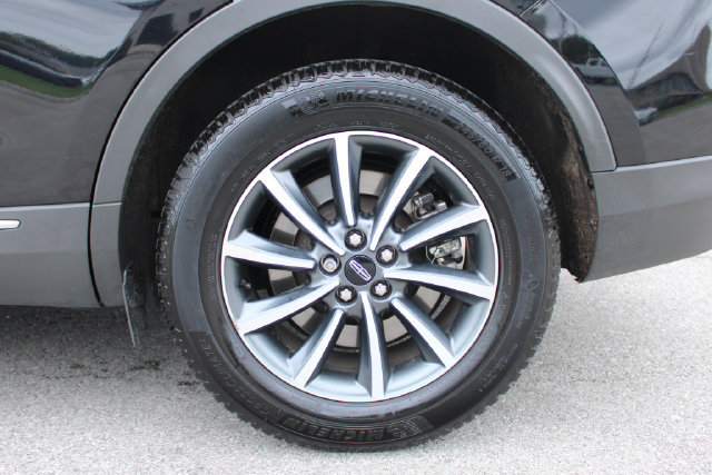 Used 2022 Lincoln Nautilus AWD image 35