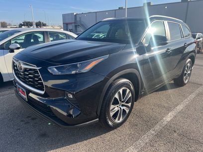 Used 2023 Toyota Highlander XLE