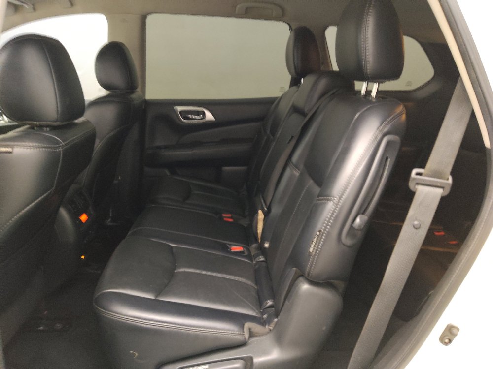 Used 2019 Nissan Pathfinder SL FWD image 18