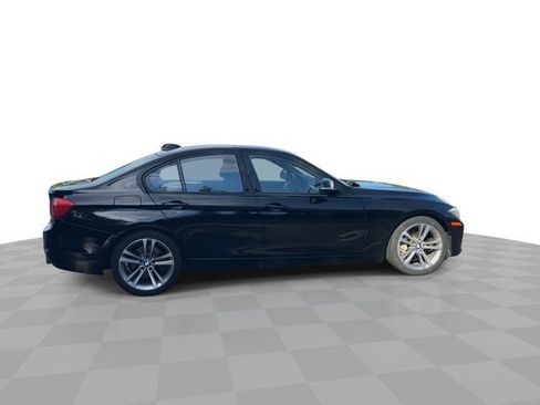 Used 2013 BMW 335i xDrive Sedan AWD/4WD image 10
