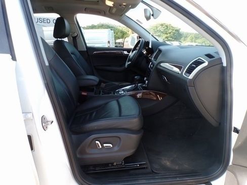 Used 2015 Audi Q5 2.0T Premium Plus w/ Technology Package image 14