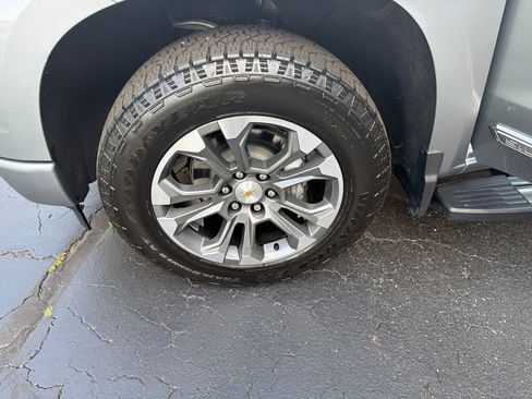 Certified 2026 Chevrolet Silverado 1500 High Country AWD/4WD image 18