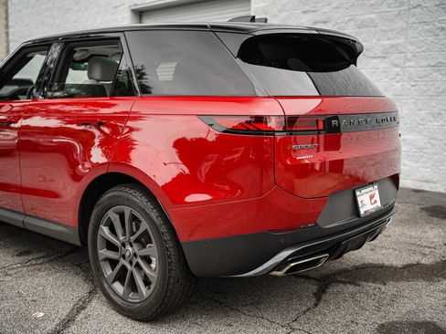 Used 2023 Land Rover Range Rover Sport SE AWD/4WD image 12