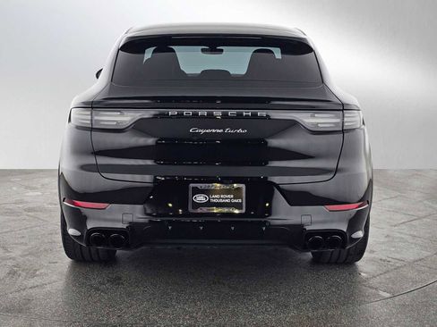 Used 2022 Porsche Cayenne Turbo AWD/4WD image 4