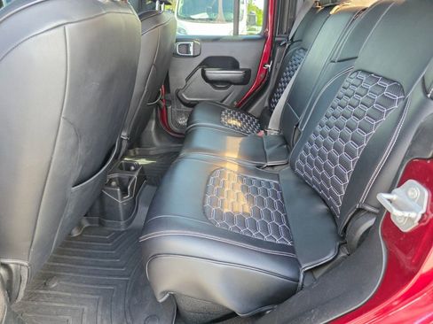 Certified 2021 Jeep Gladiator Sport image 17