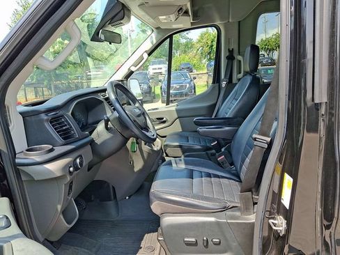 Used 2023 Ford Transit 350 XLT RWD image 8