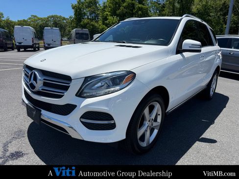 Used 2017 Mercedes-Benz GLE 350 4MATIC image 4