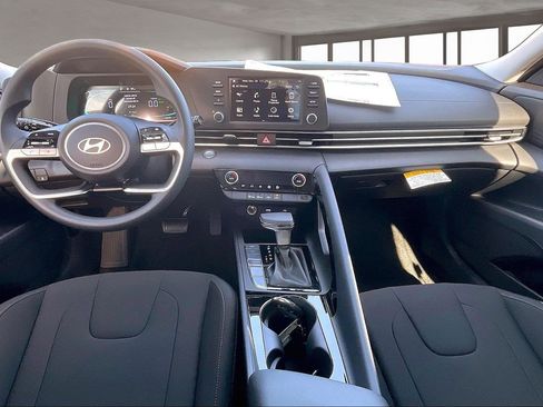 New 2026 Hyundai Elantra Blue image 5