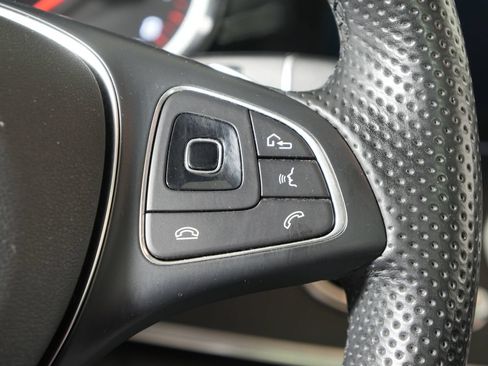 Used 2017 Mercedes-Benz E 300 4MATIC image 22