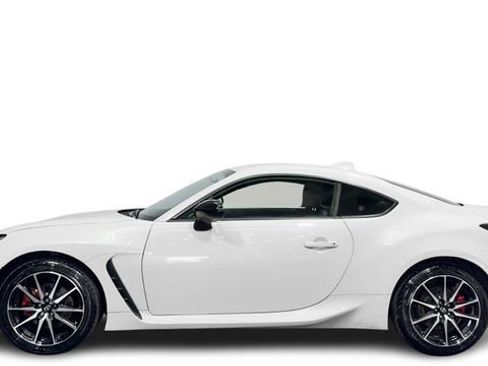 Used 2023 Toyota GR86 RWD image 1