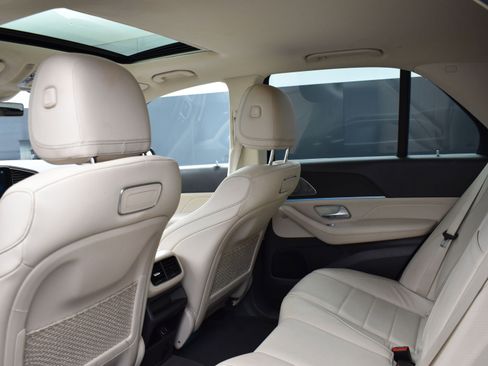 Used 2020 Mercedes-Benz GLE 350 4MATIC image 9