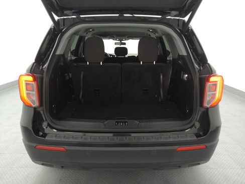 Used 2020 Ford Explorer XLT w/ Comfort Package AWD/4WD image 29