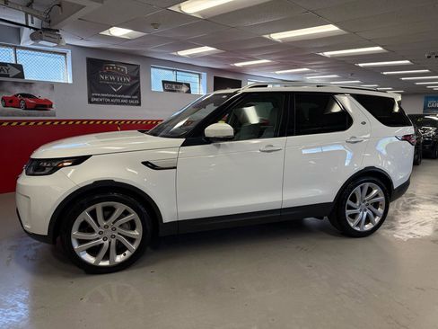 Used 2020 Land Rover Discovery HSE Luxury AWD/4WD image 3