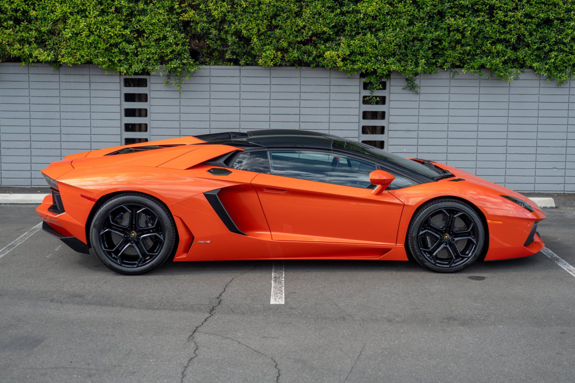 Used 2014 Lamborghini Aventador LP 700-4 AWD/4WD image 7