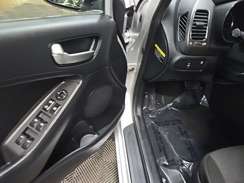 Used 2017 Kia Forte LX FWD image 29