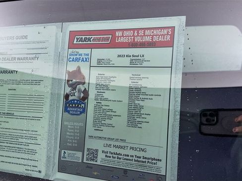 Used 2023 Kia Soul LX image 13