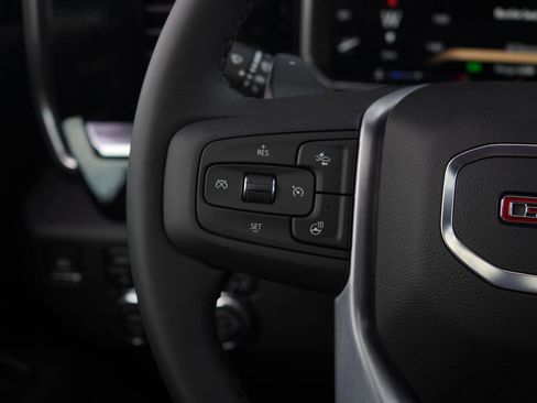 New 2026 GMC Sierra 1500 SLT w/ SLT Convenience Package image 11