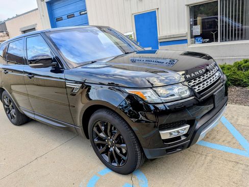 Used 2017 Land Rover Range Rover Sport HSE AWD/4WD image 10