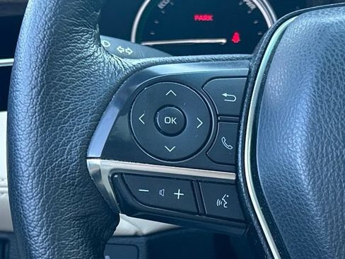 Used 2021 Toyota Avalon XLE w/ Moonroof Package FWD image 48