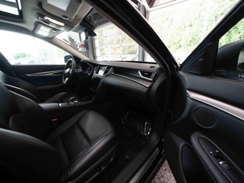 Used 2022 INFINITI QX50 Luxe w/ Cargo Package AWD/4WD image 26