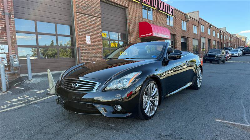 Used 2014 INFINITI Q60 Sport Convertible w/ Premium Package RWD image 27