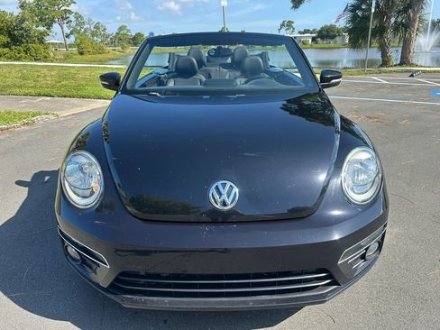Used 2013 Volkswagen Beetle 2.0T FWD image 4