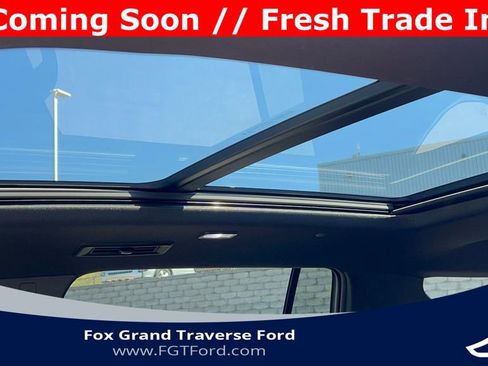 Used 2024 Chevrolet Traverse RS w/ LPO, Floor Liner Package AWD/4WD image 7