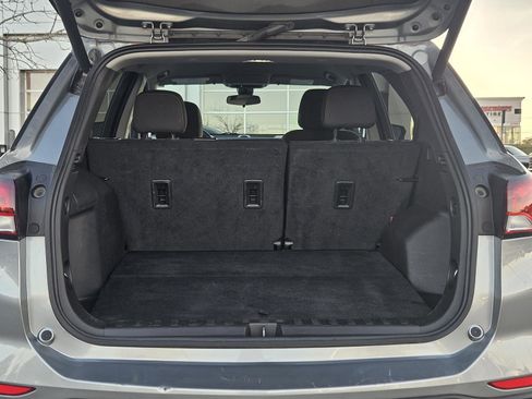 Used 2024 Chevrolet Equinox LT image 9