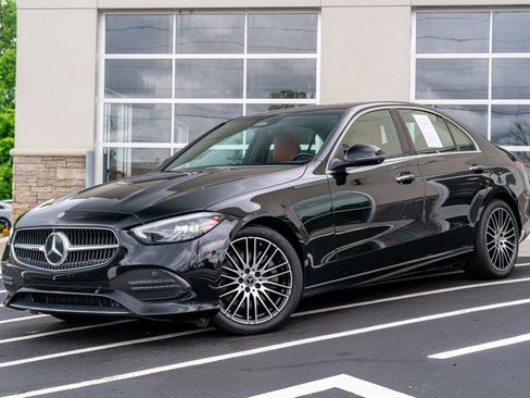 Used 2024 Mercedes-Benz C 300 4MATIC Sedan image 2