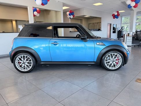 Used 2009 MINI Cooper John Cooper Works FWD image 4