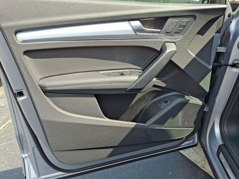 Certified 2025 Audi Q5 Prestige image 12