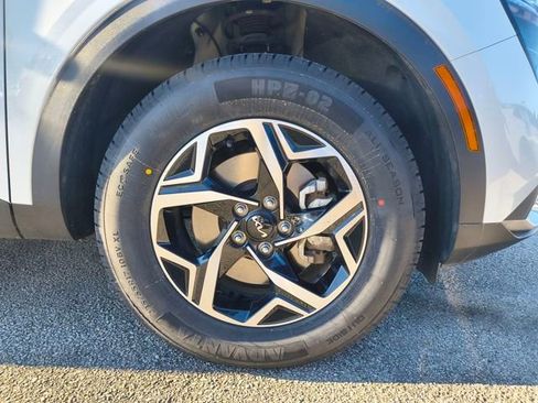 Certified 2023 Kia Sportage LX image 32