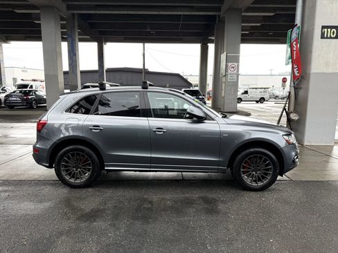 Used 2013 Audi Q5 3.0T Premium Plus w/ Sport Interior Pkg image 4