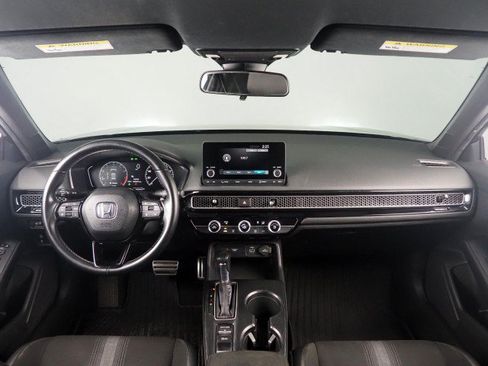 Used 2024 Honda Civic Sport Hatchback image 3
