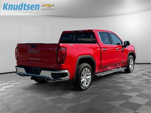 Used 2019 GMC Sierra 1500 SLT image 16