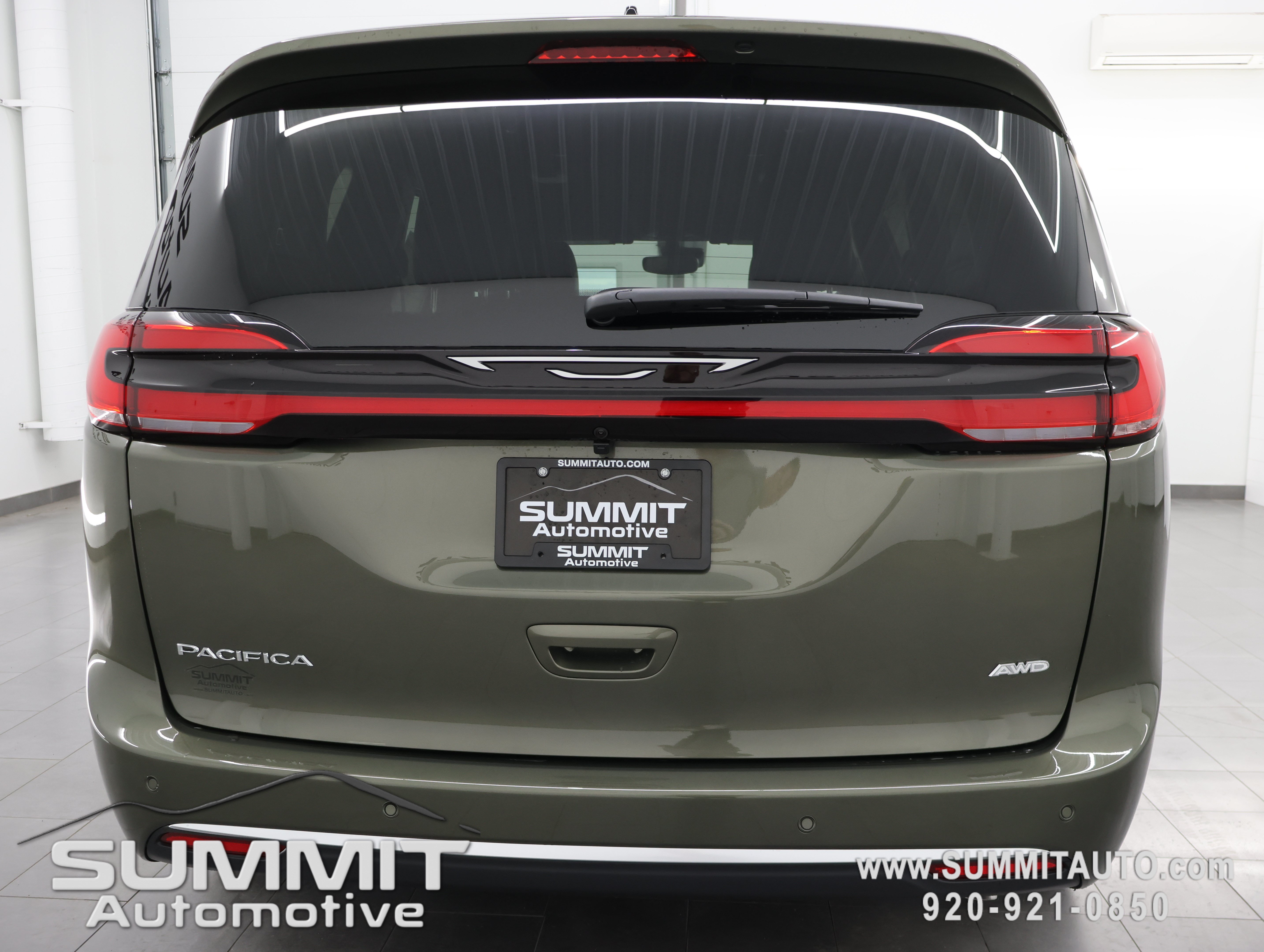 New 2027 Chrysler Pacifica Select AWD/4WD image 28