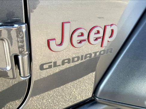 Used 2022 Jeep Gladiator Rubicon w/ LED Lighting Group image 34