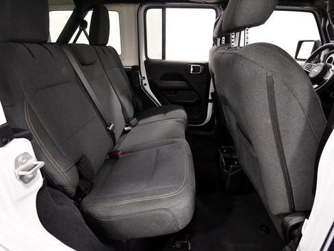 Used 2024 Jeep Wrangler Unlimited Sahara AWD/4WD image 17