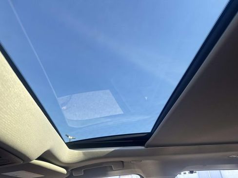 Used 2023 Nissan Rogue SV w/ SV Premium Package image 23