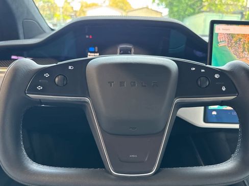 Used 2022 Tesla Model X Plaid AWD/4WD image 22