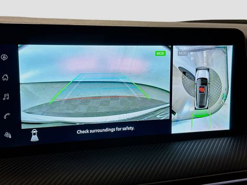 Used 2025 Nissan Kicks SR image 22