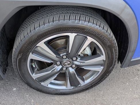 Used 2022 Lexus UX 250h image 24