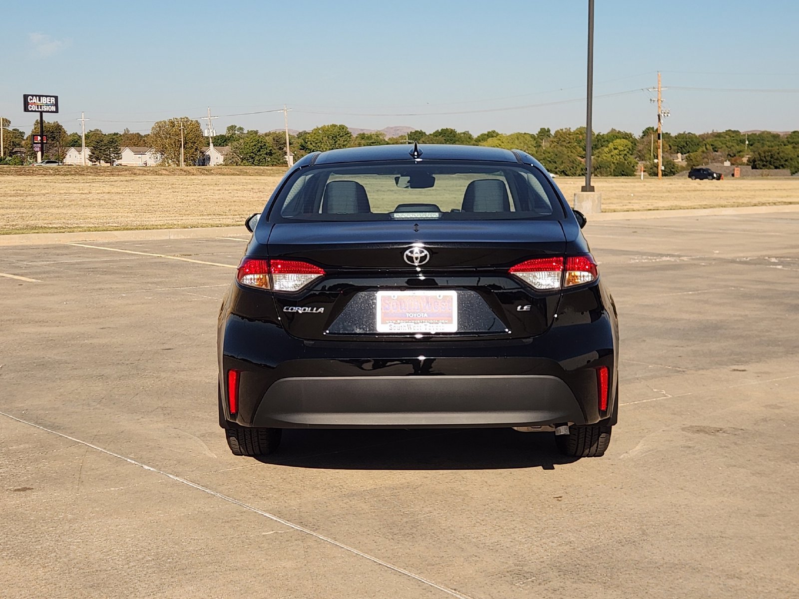 New 2027 Toyota Corolla LE FWD image 8