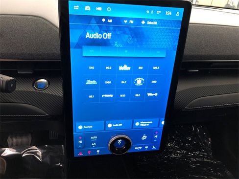 Used 2025 Ford Mustang Mach-E Premium image 22