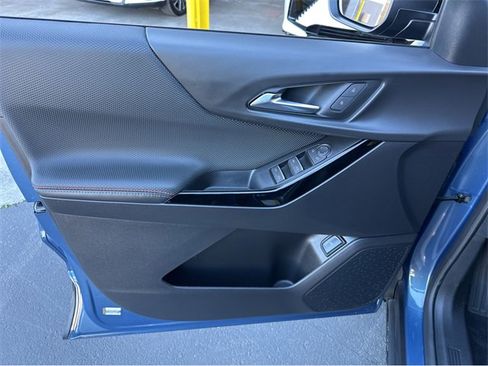 Used 2025 Chevrolet Equinox RS w/ Safety and Technology Package image 13